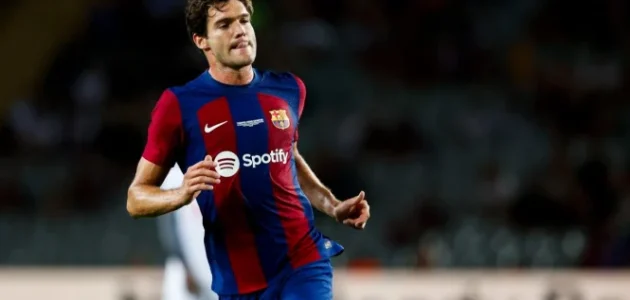 لاعب برشلونة يقترب من الرحيل عن أوروبا هذا الصيف بسبب قلة العروض